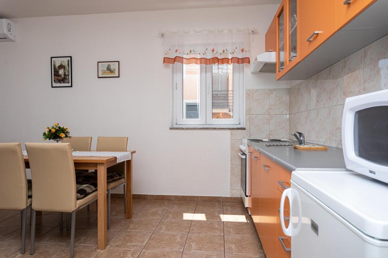 Apartments Katarina Šilo Exterior foto